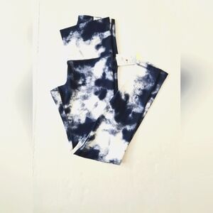 Old Navy Active Navy and White Legging